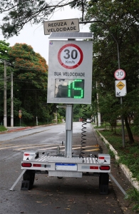 Foto Lombada Eletrônica Solar Por Radar Reboque - Nacional